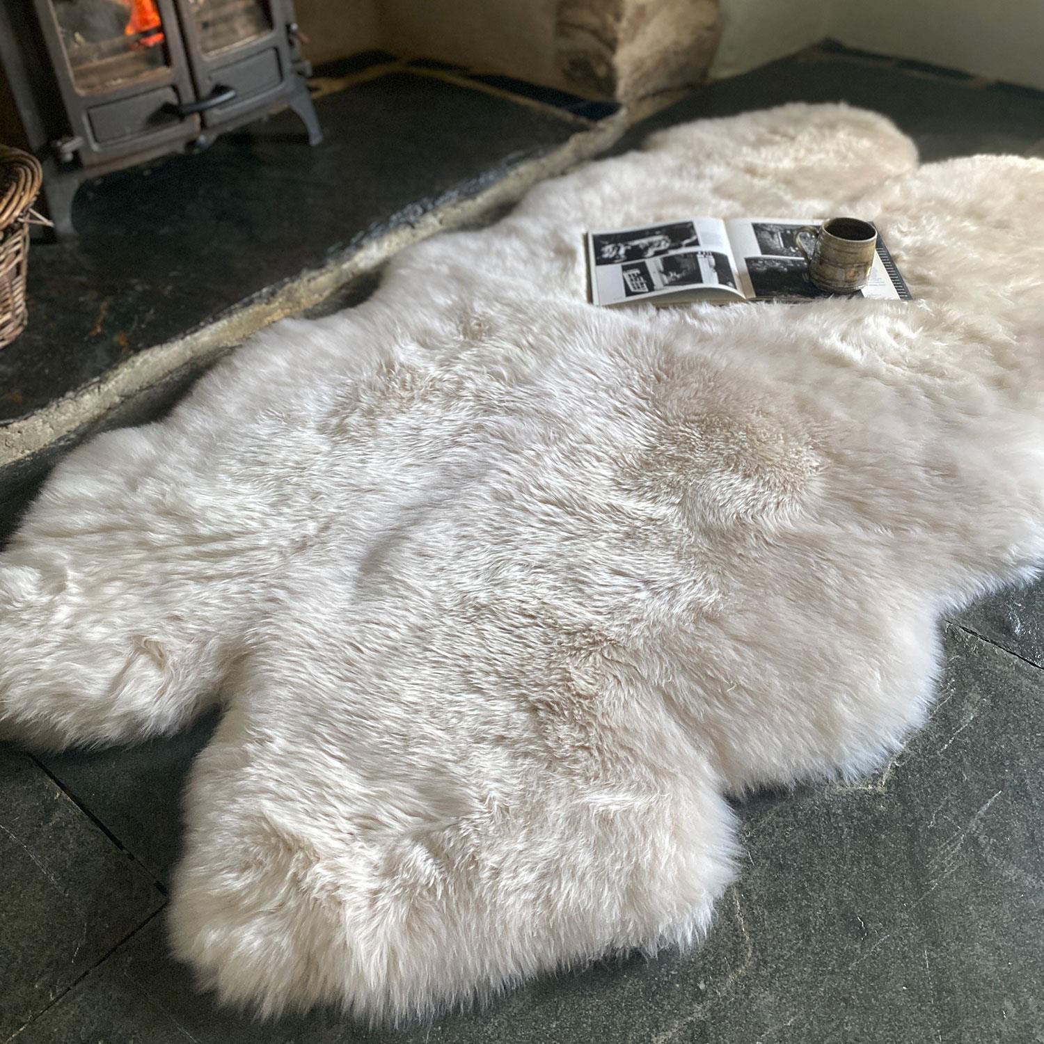 British Quad Sheepskin Rug Linen - Image 3