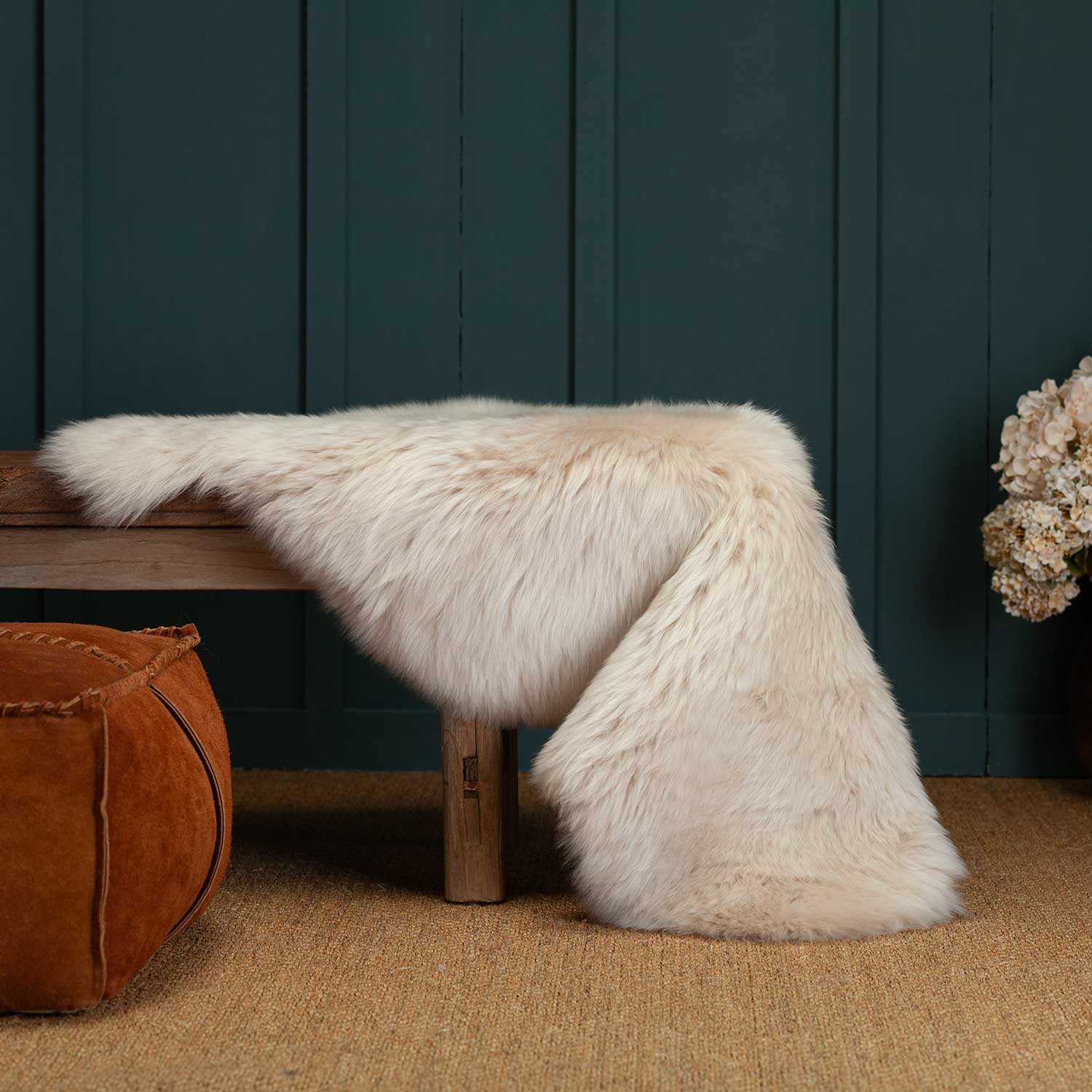 British Sheepskin Rug Linen - Image 3