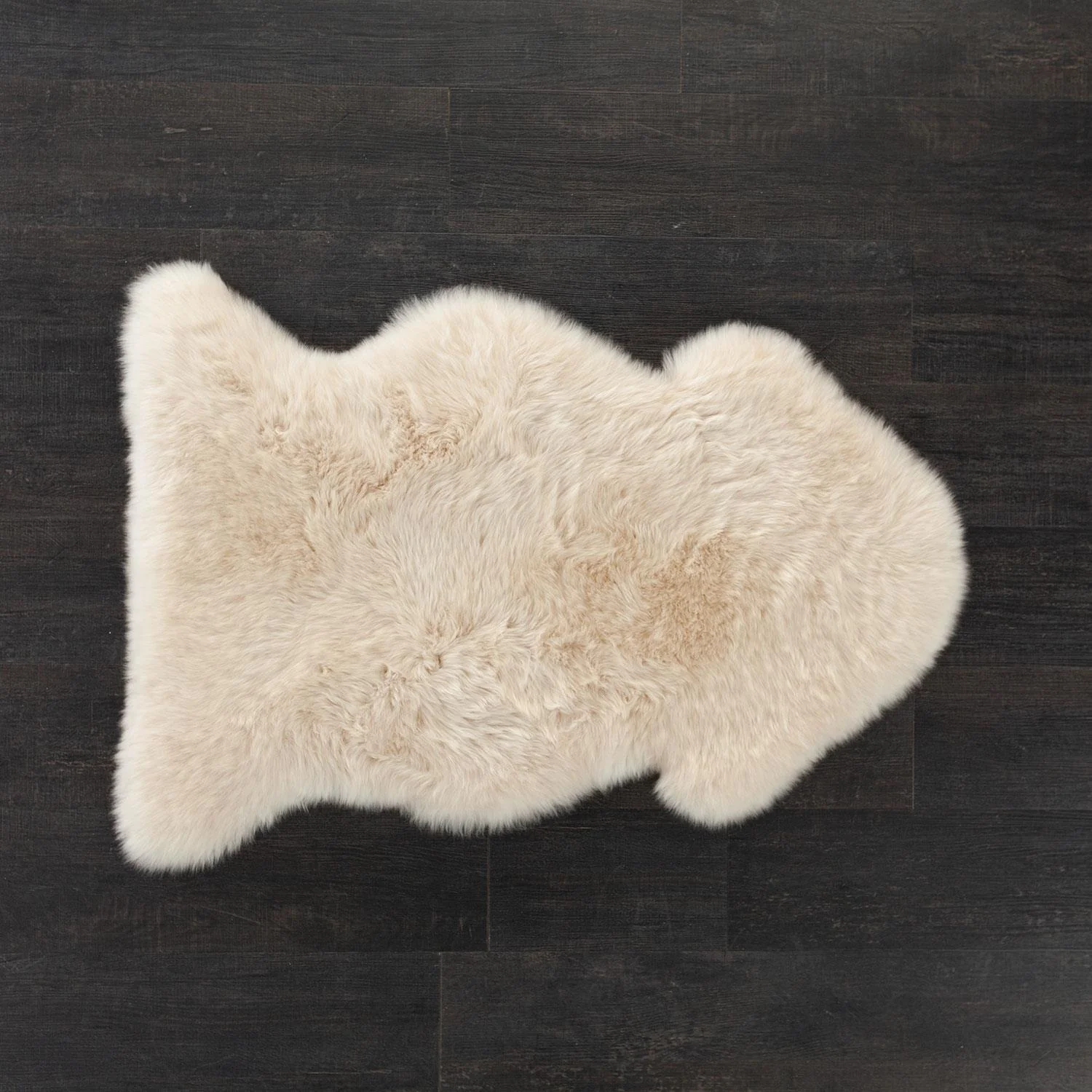 British Sheepskin Rug Linen - Image 4