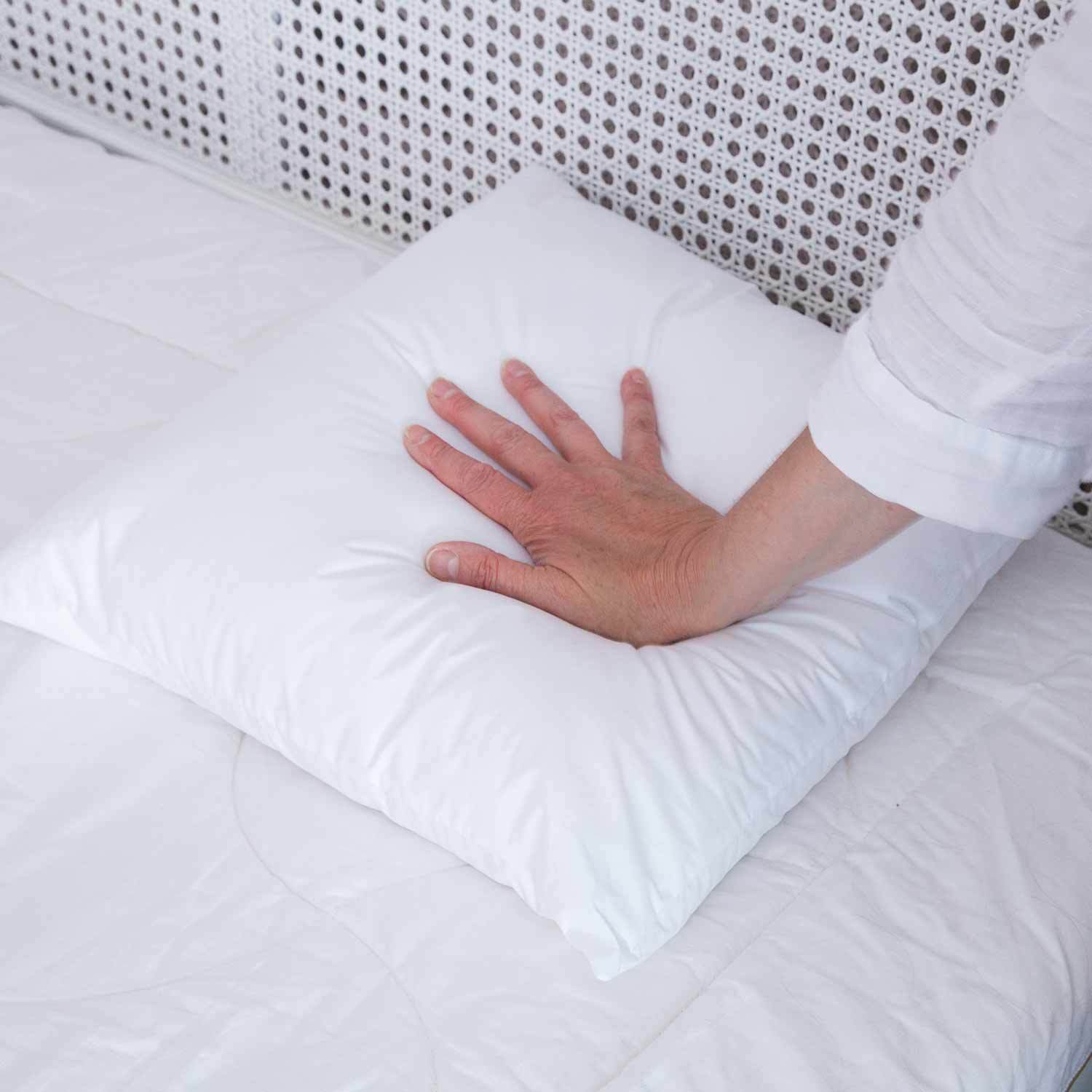 British Wool Cushion Pad To Fit 40 x 40 cm Cover - Image 4