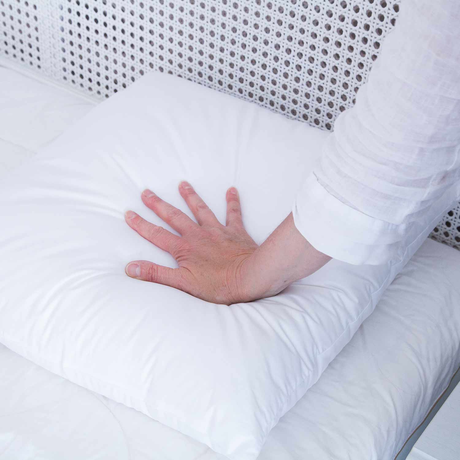 British Wool Cushion Pad To Fit 60 x 60 cm Cover - Image 4