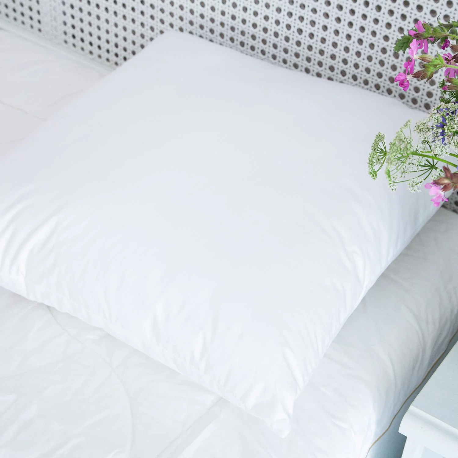 British Wool Cushion Pad To Fit 60 x 60 cm Cover - Image 5
