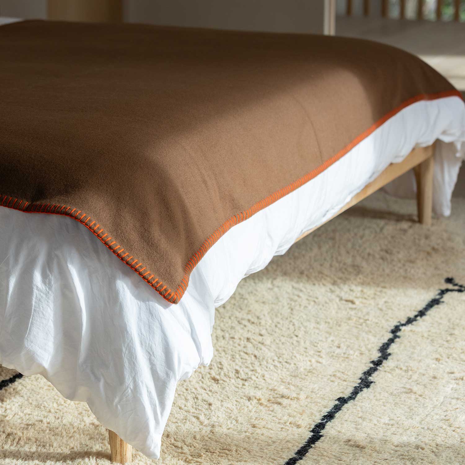 Cadiz Merino Blanket Gingerbread - Image 4
