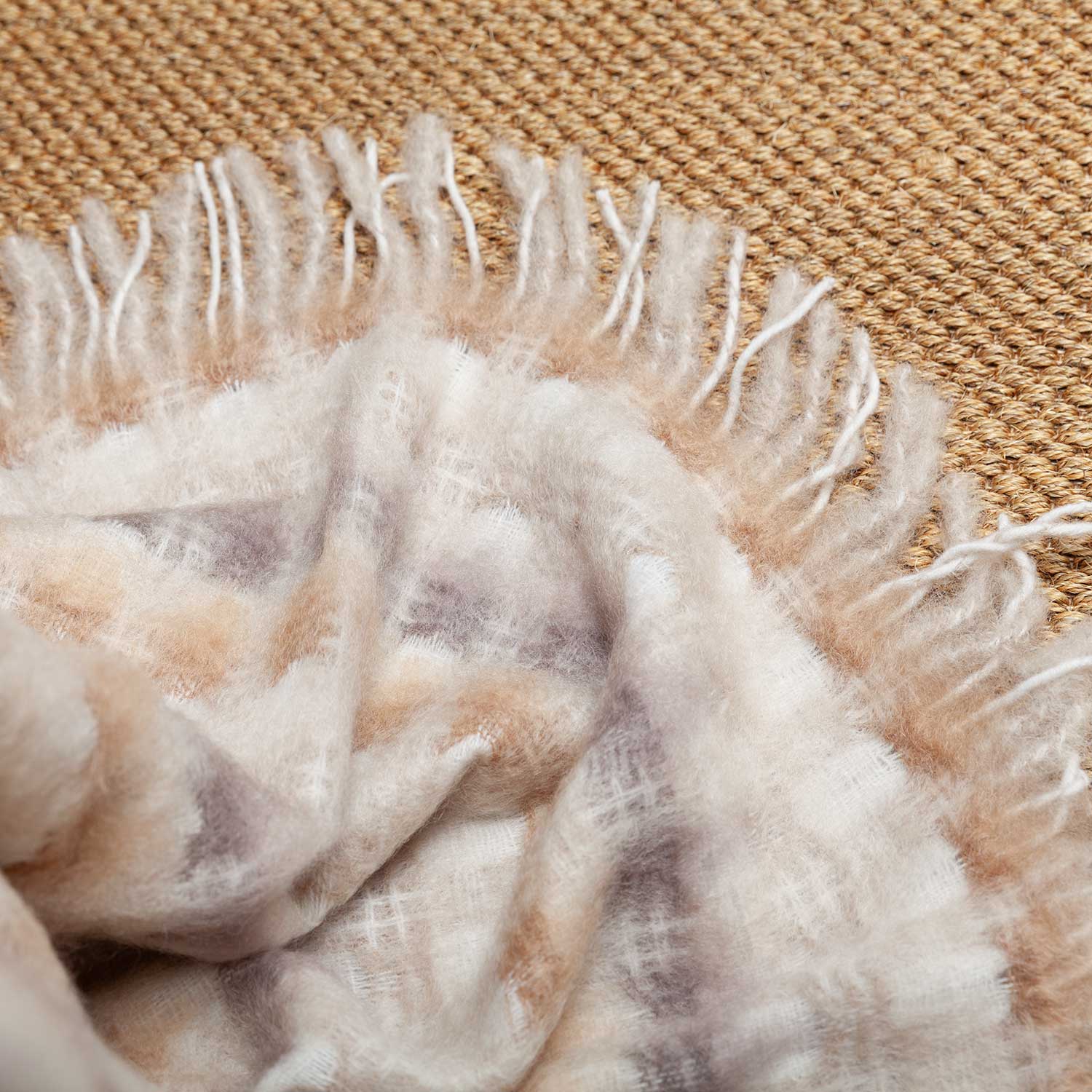 Carmen Mohair Blanket Coffee Cream - Image 5