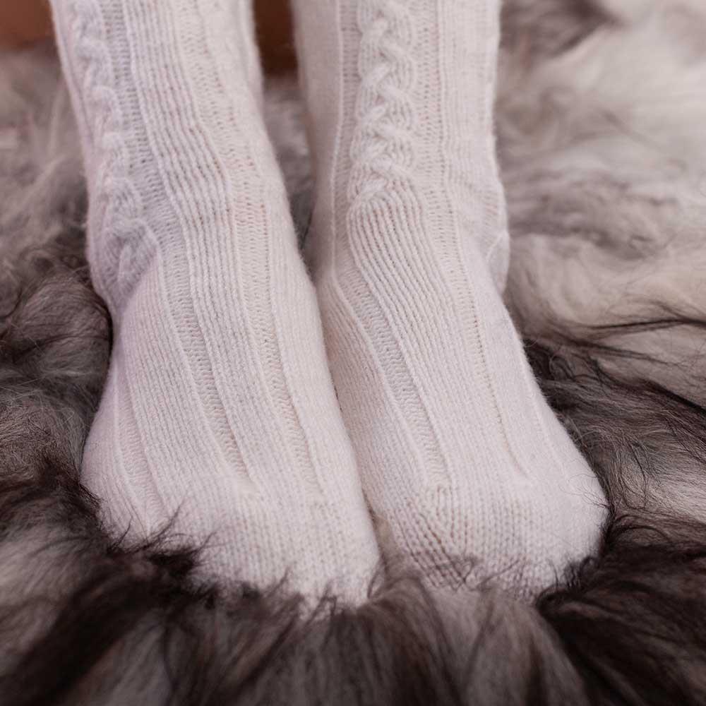 Cashmere Bed Socks Cream 4-7 - Image 2