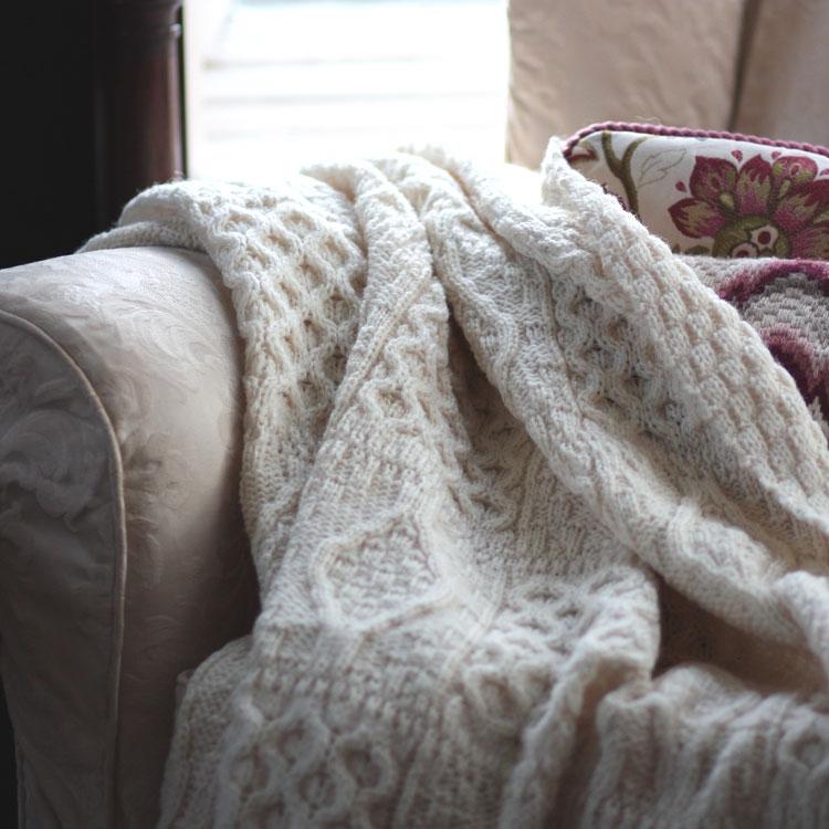Chunky Aran Knit Throw Ecru