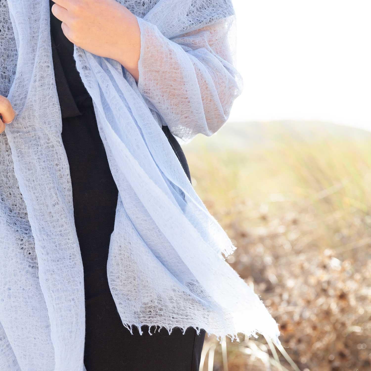 Diaphanous Pashmina Crystal Blue - Image 5