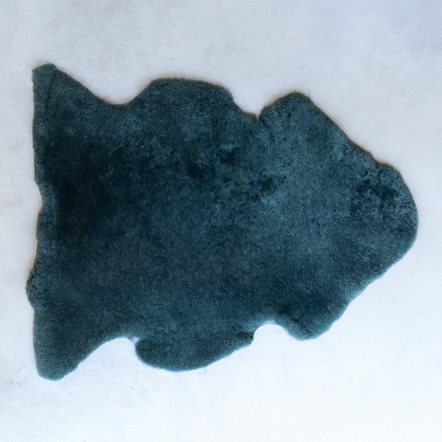 Exclusive Sheepskin Throw Conifer - Image 2