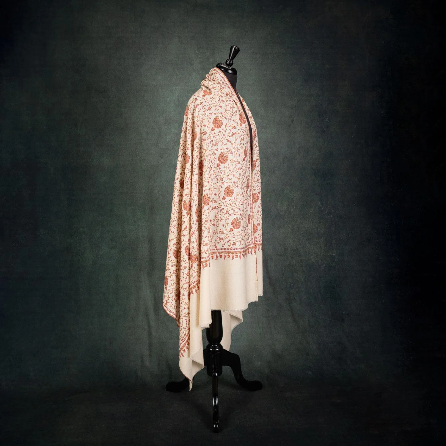 Hand Embroidered Jamawar Shawl Mutmeen - Image 4