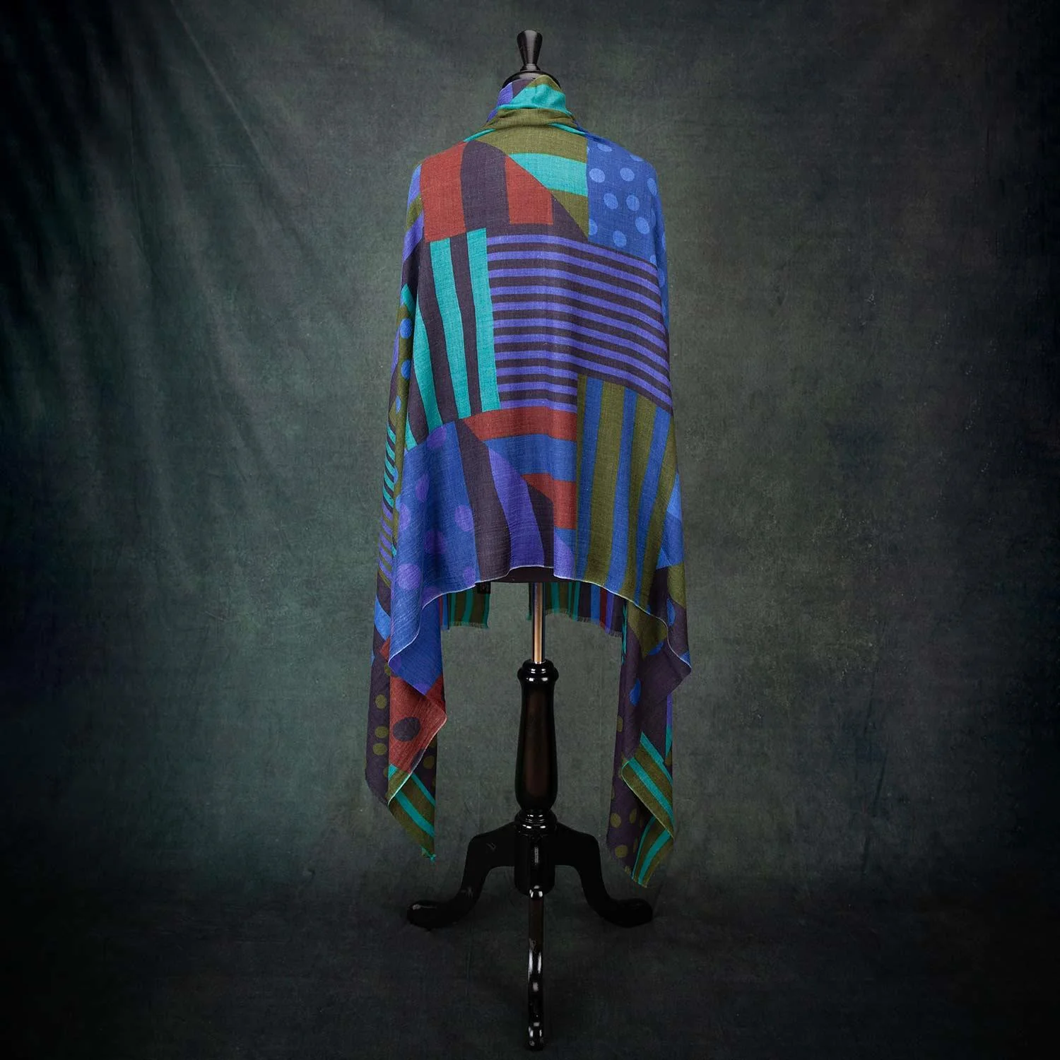 Luxe Geometric Shawl Midnight - Image 5
