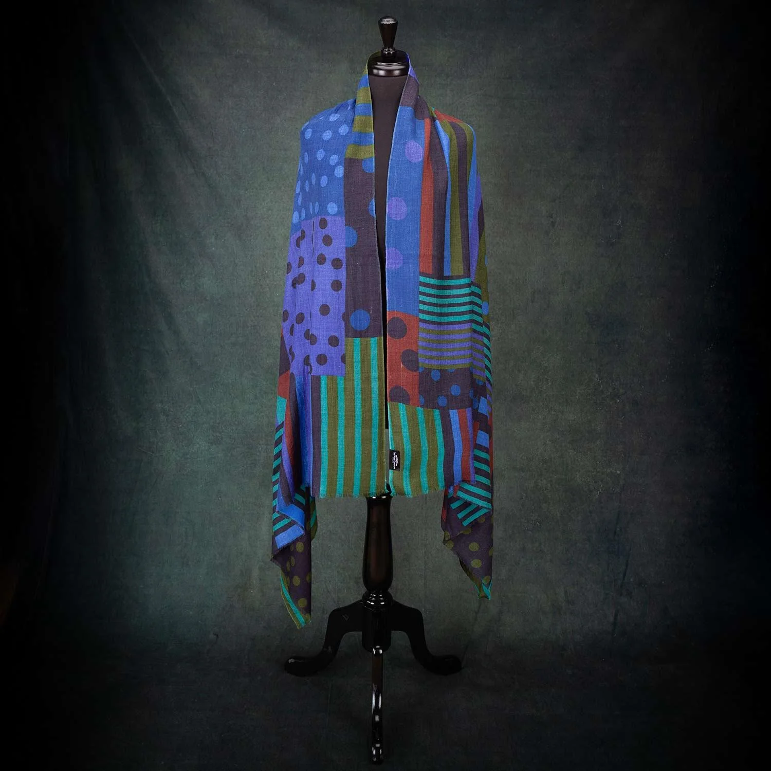 Luxe Geometric Shawl Midnight - Image 7