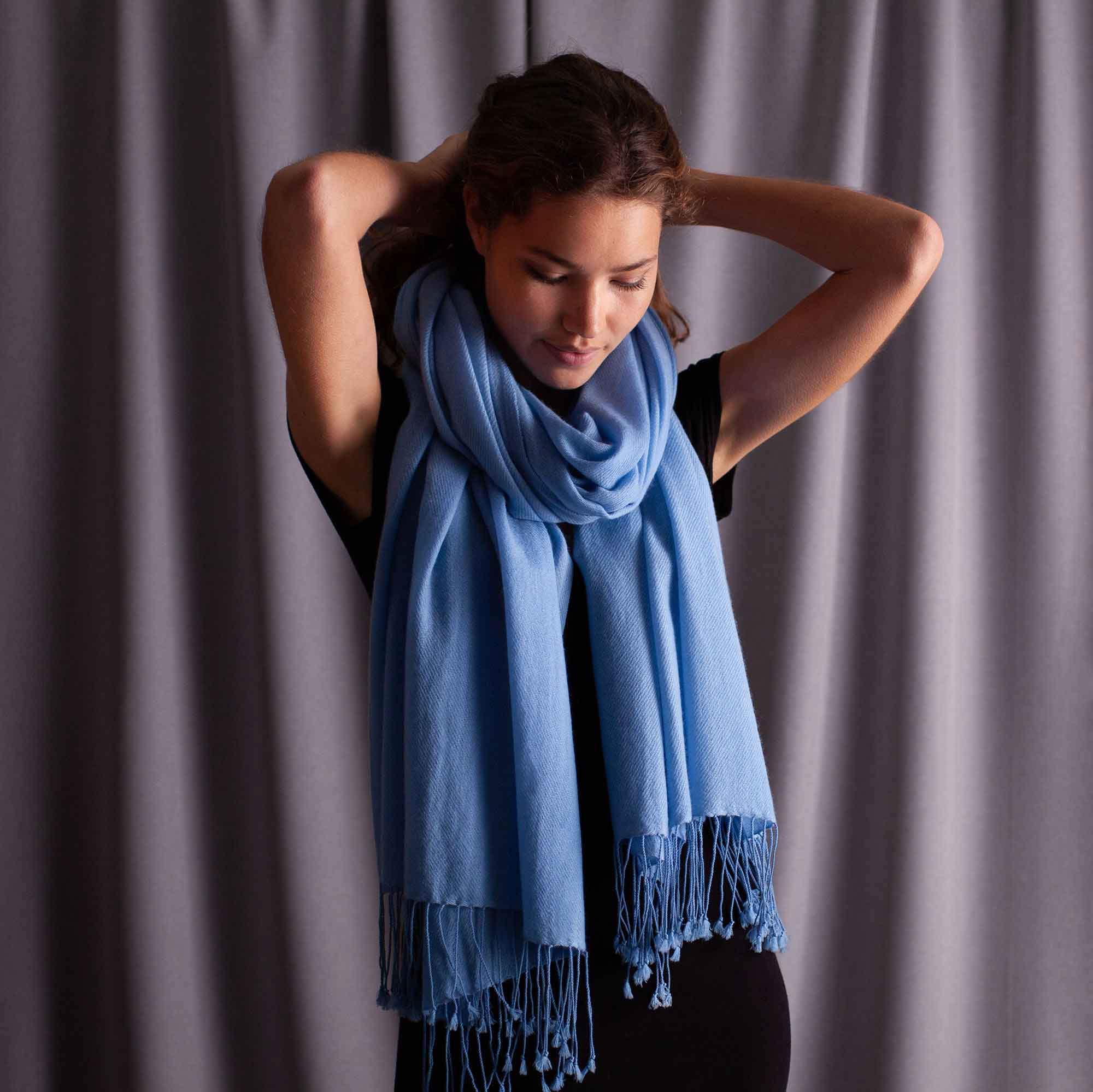 Luxury Pashmina Shawl Bluebird - Image 3