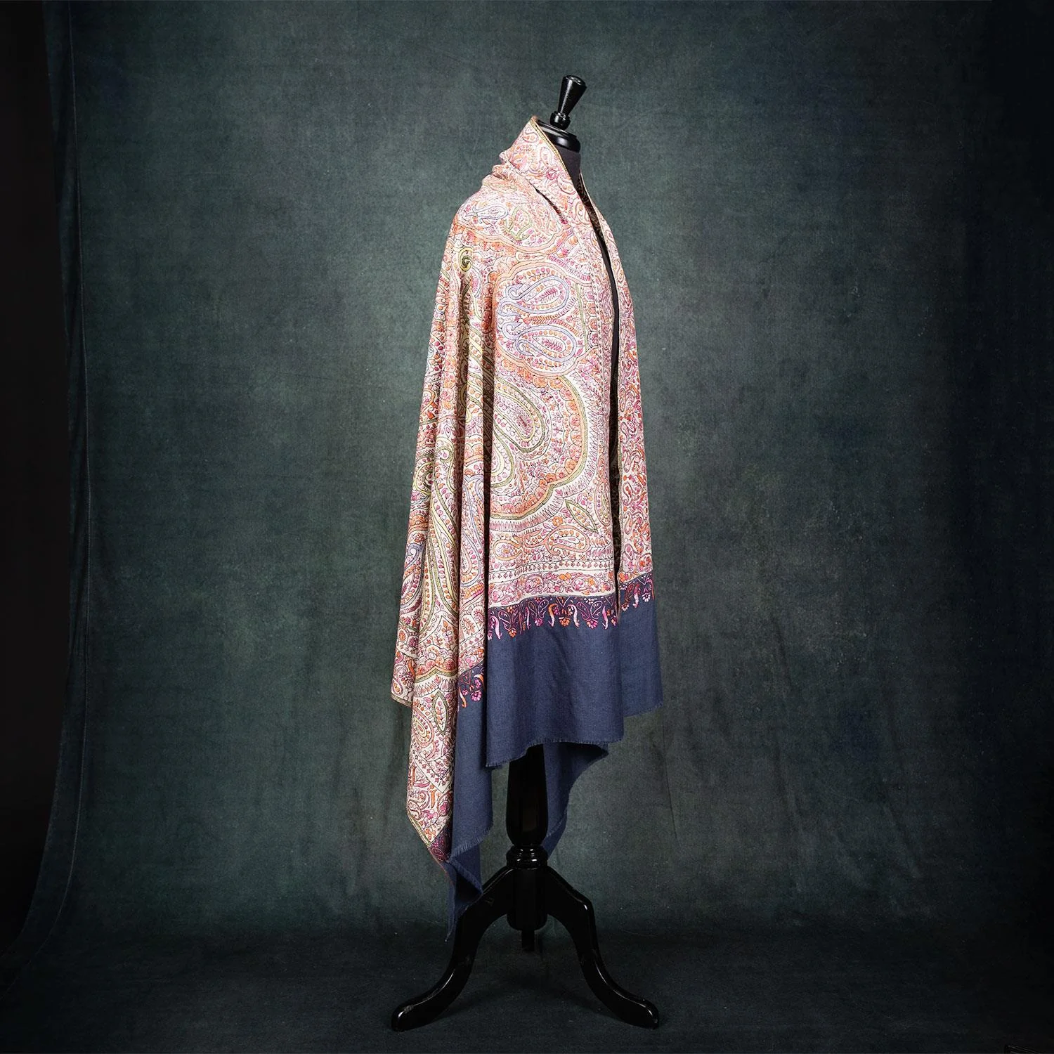 Mahroon Sozni Jamawar Pashmina Tantric - Image 3