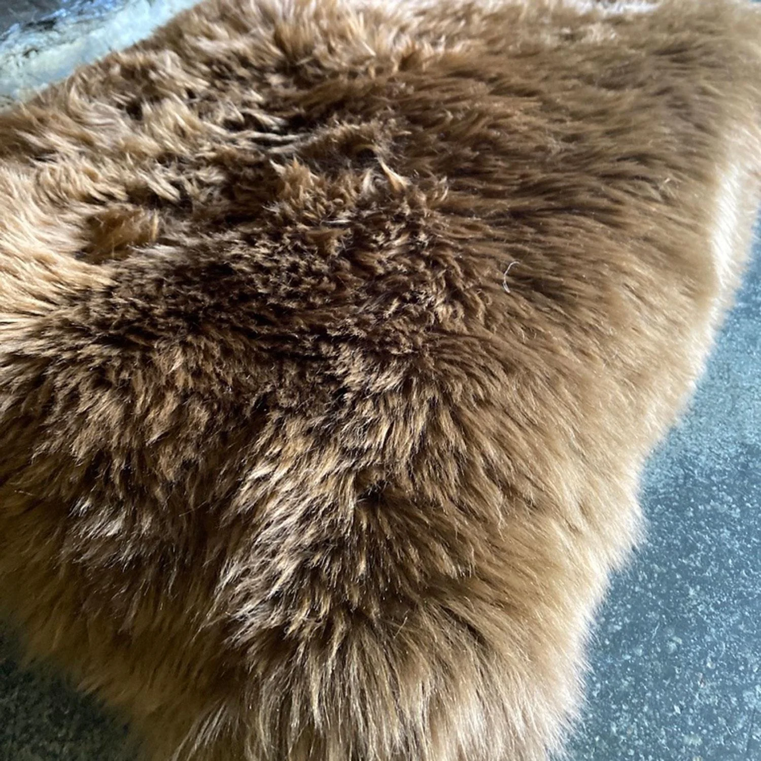 Medium Long Wool Padded Pet Bed Brown - Image 3