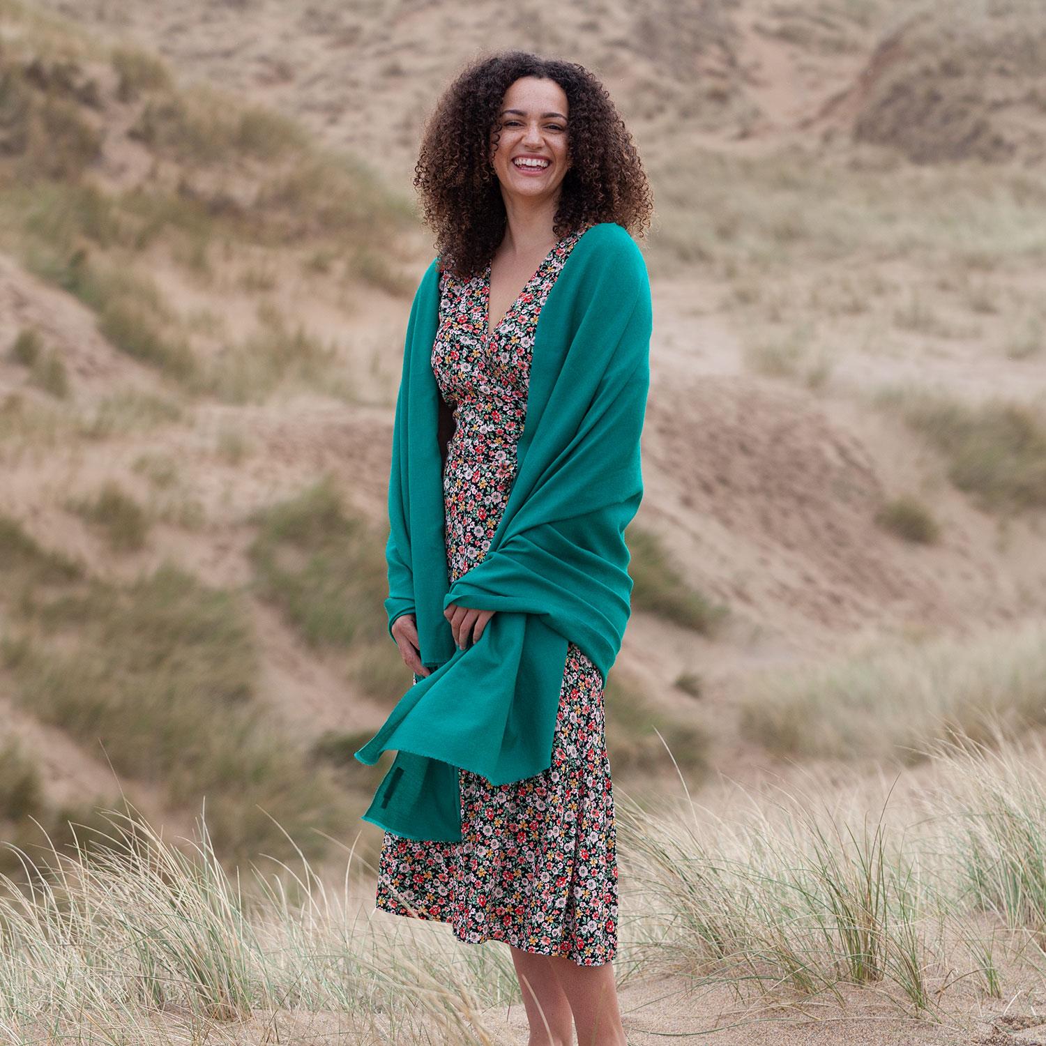 Merino Wool Shawl Emerald - Image 3