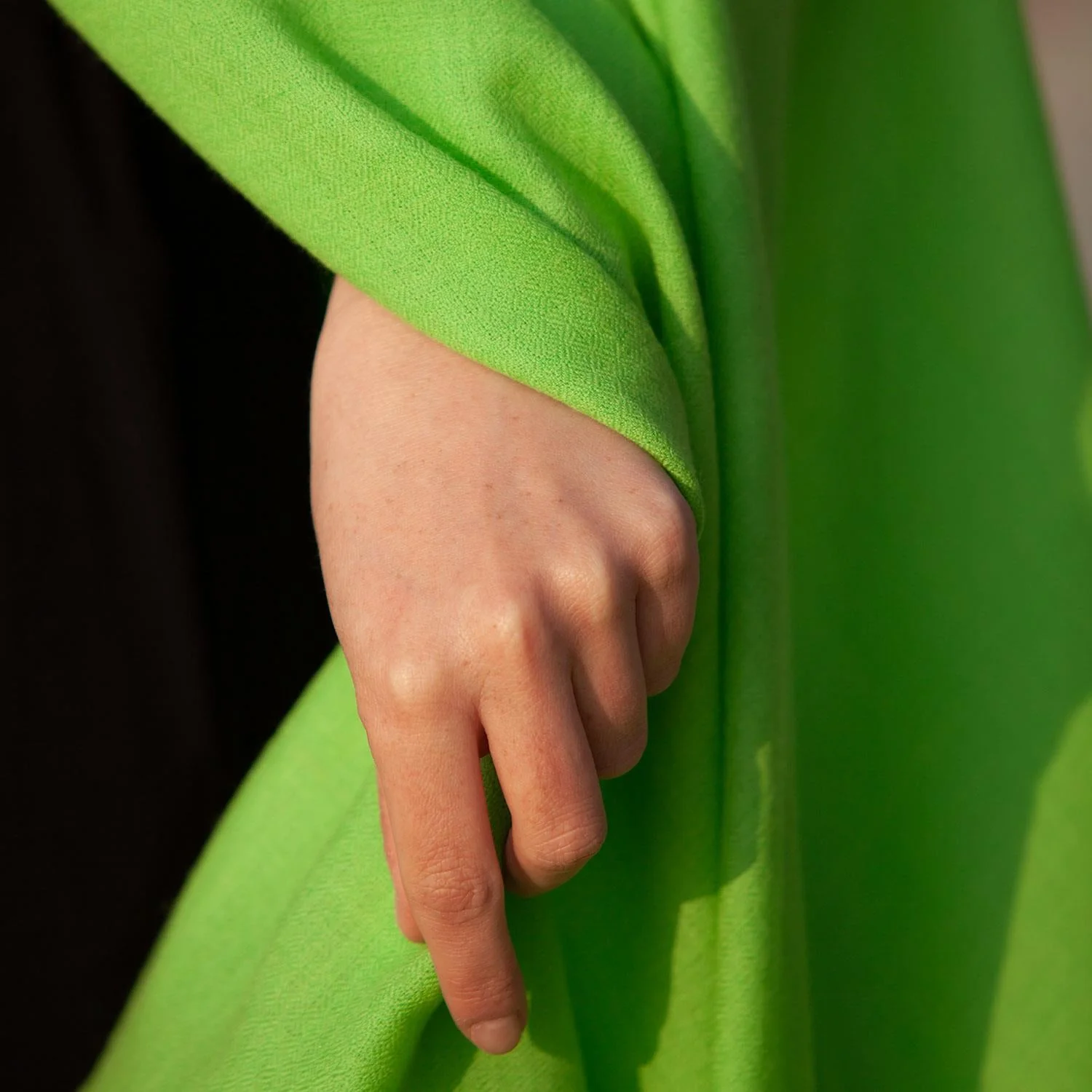 Merino Wool Shawl Lime - Image 4