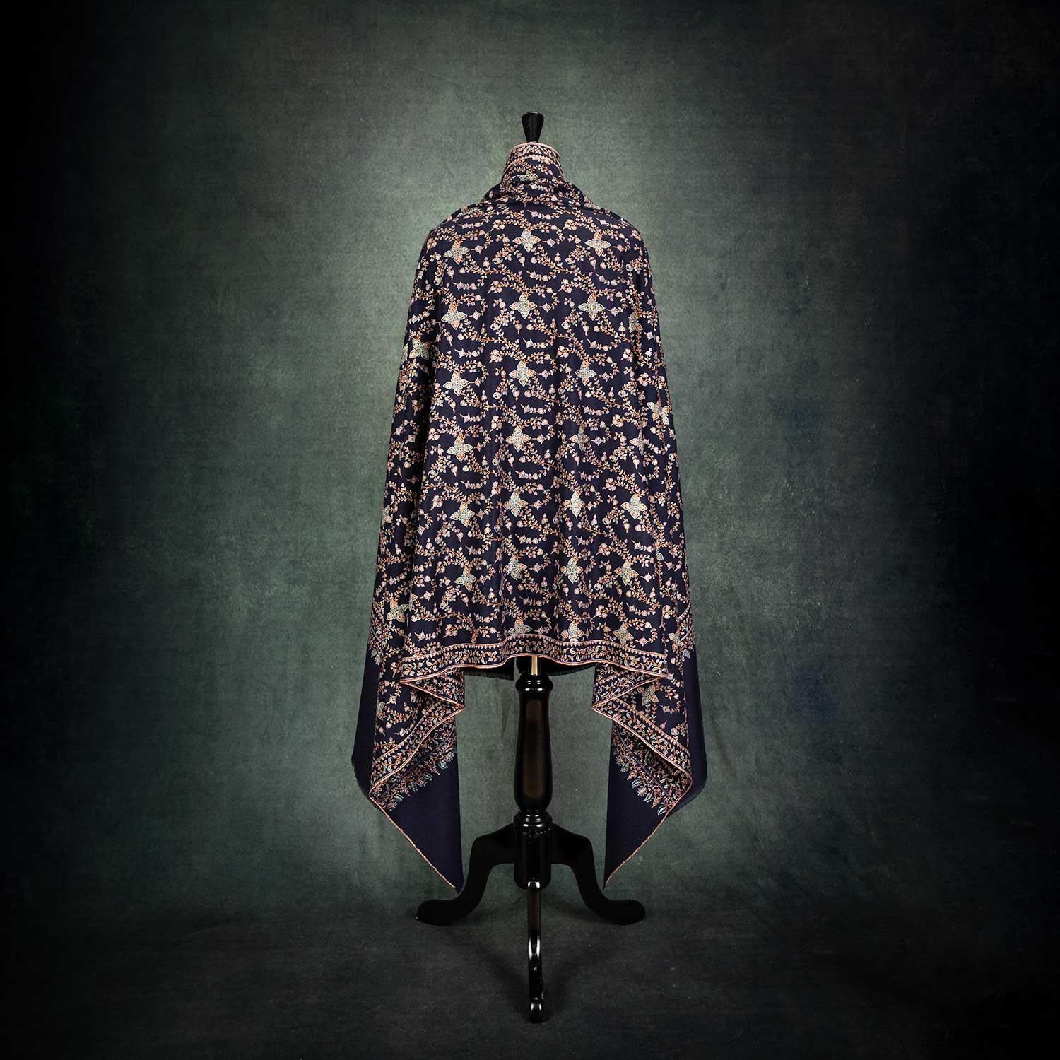 Silk Embroidered Jamawar Shawl Raat - Image 2