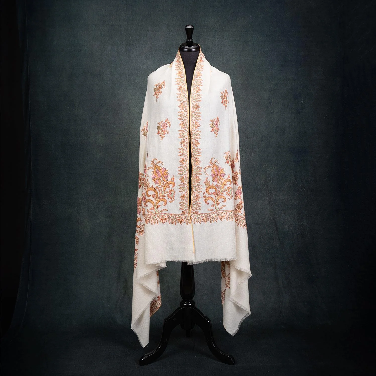 Sozni Embroidered Pashmina 'The Colours of Sunrise' Bhajan - Image 4