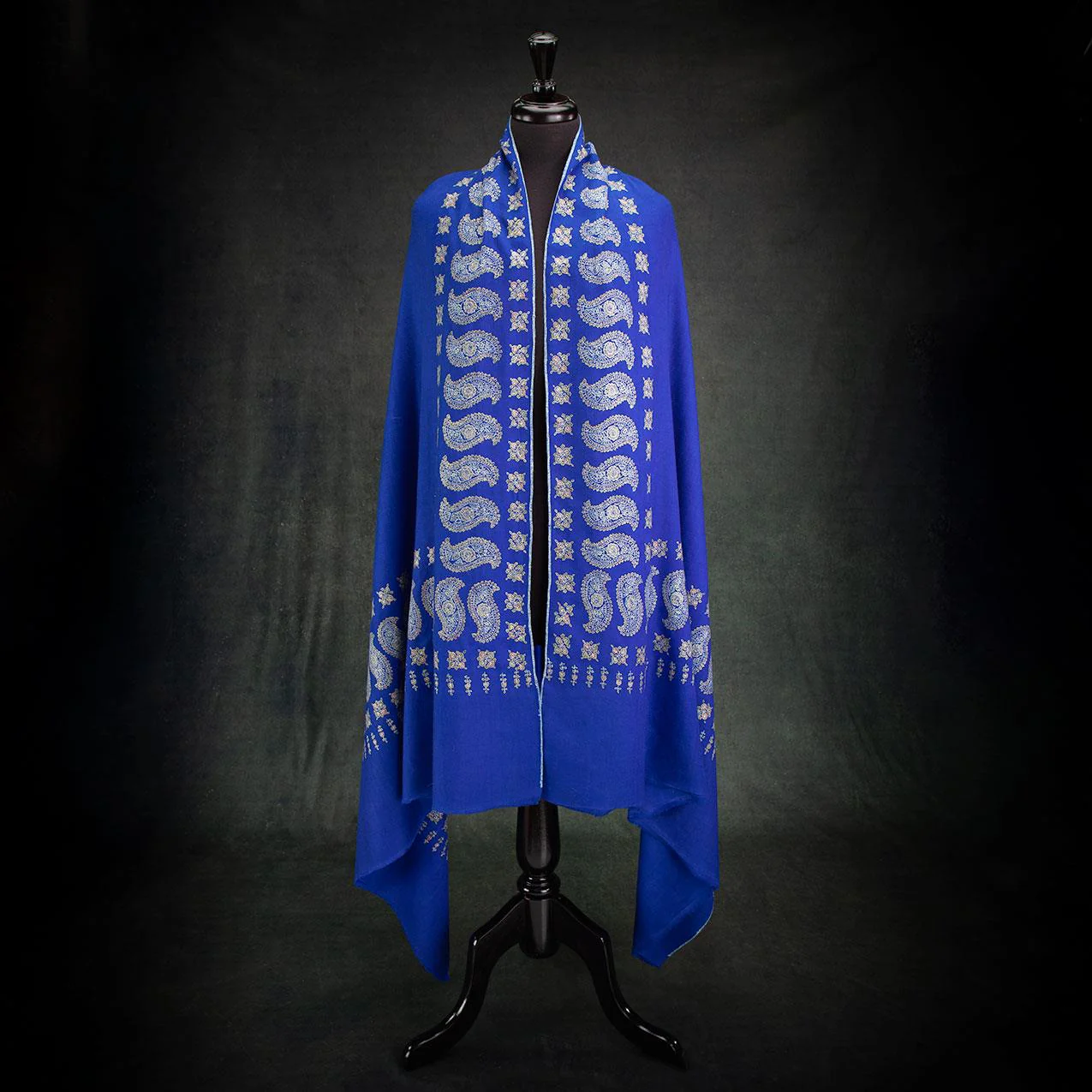 Sozni Hand Embroidered Pashmina 'Adiyogi' Third Eye of Shiva - Image 6