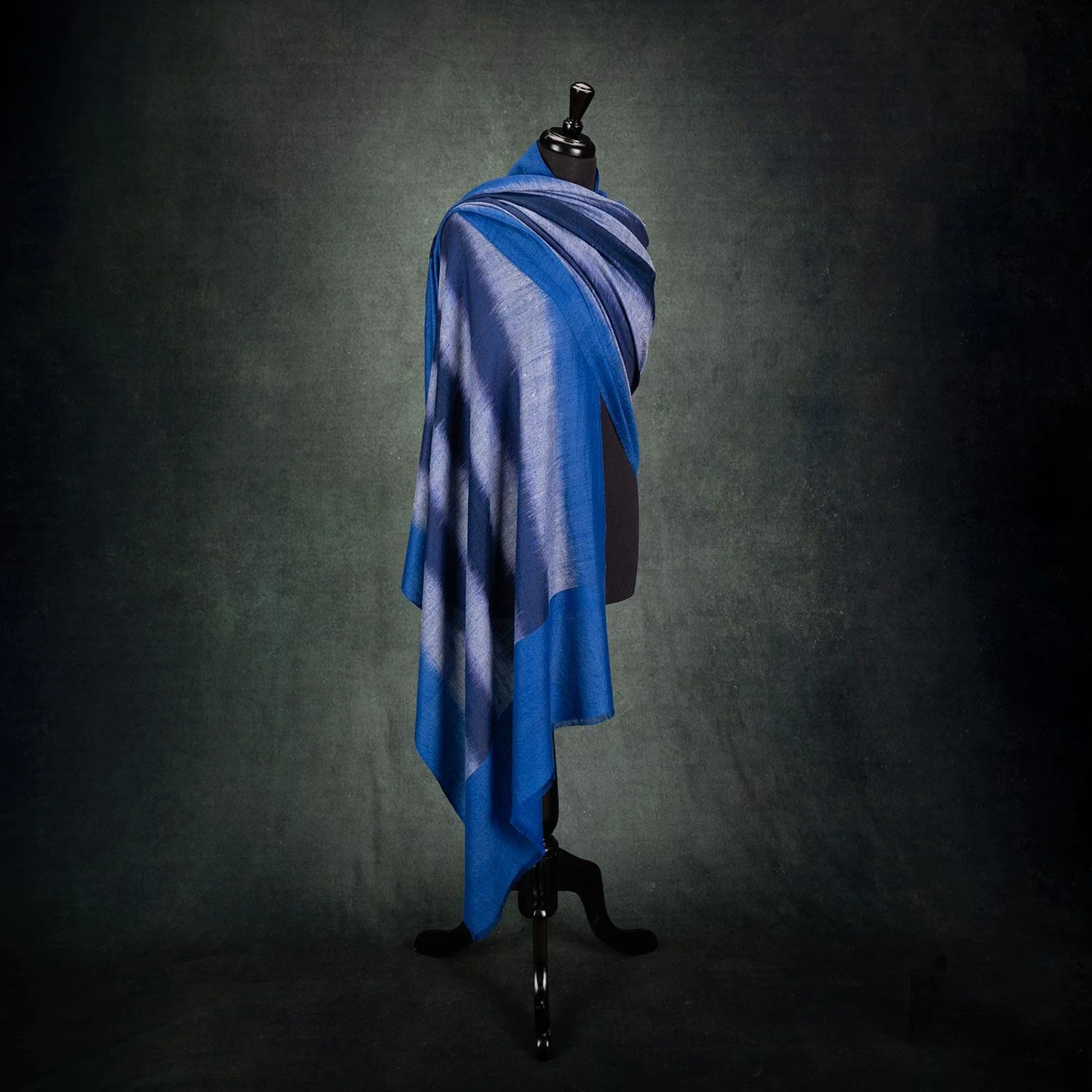 Yarn Dyed Handwoven Magic Series Stole 'Fantasy' - Image 4
